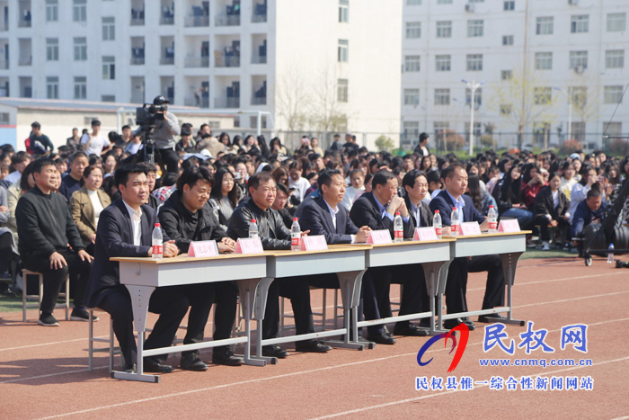 《歷史的音樂廳》在我縣演出