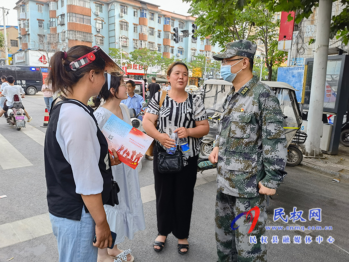 民權(quán)縣人武部助力高考服務(wù)學(xué)生精準動員