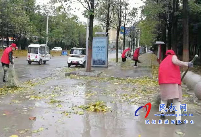 縣民族學校教師志愿者積極參與創(chuàng)建全國文明城全國衛(wèi)生城活動