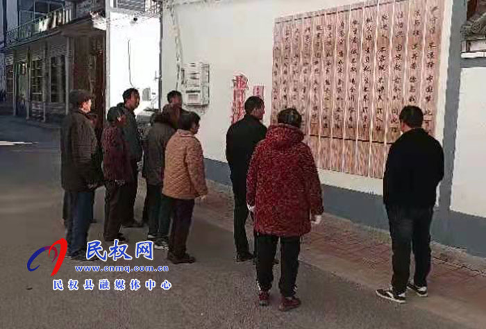 史村鋪村走上街頭開(kāi)展法治教育