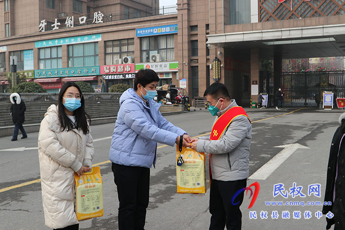 民權(quán)縣人民檢察院組織開(kāi)展  走訪慰問(wèn)身邊好人活動(dòng)