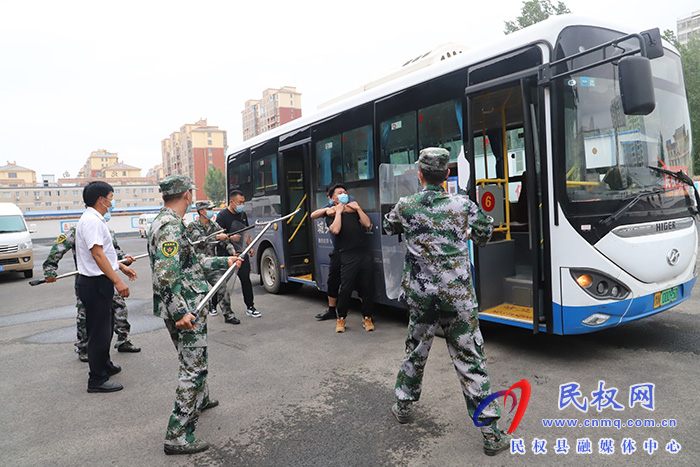 2022年民權(quán)縣交通運(yùn)輸行業(yè)安全生產(chǎn)應(yīng)急演練舉行