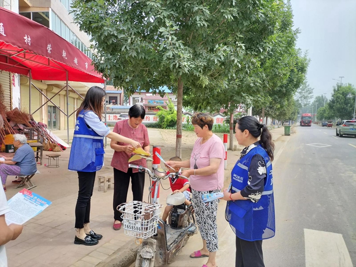 莊子鎮(zhèn)開展禁毒宣傳“進萬家”活動