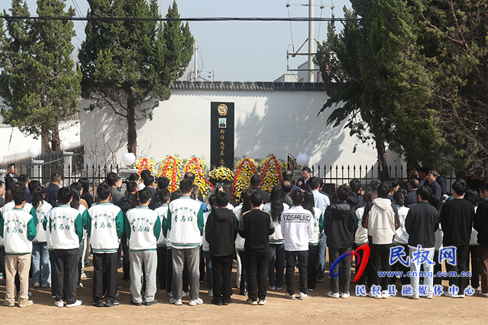 河南農(nóng)業(yè)大學(xué)到民開展緬懷鄭祥義教授、學(xué)習(xí)鄭祥義精神、科技服務(wù)助力“三農(nóng)”活動