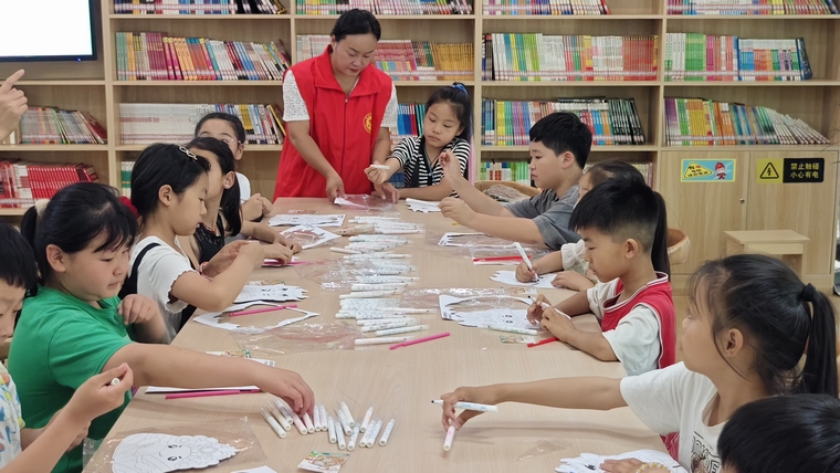 民權(quán)縣圖書館舉辦以“我們的節(jié)日·端午節(jié)”為主題的“童心向黨·書香伴成長”閱讀分享會活動（總第41期）